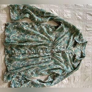 Maurice’s teal/cream paisley blouse sz L. Very pretty ruching & button details.